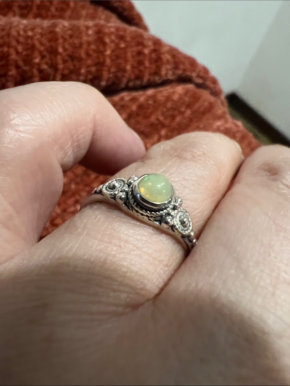 Delicate Opal Cabochon Sterling Silver Ring in Pale Green Size 6 - Picture 8 of 10
